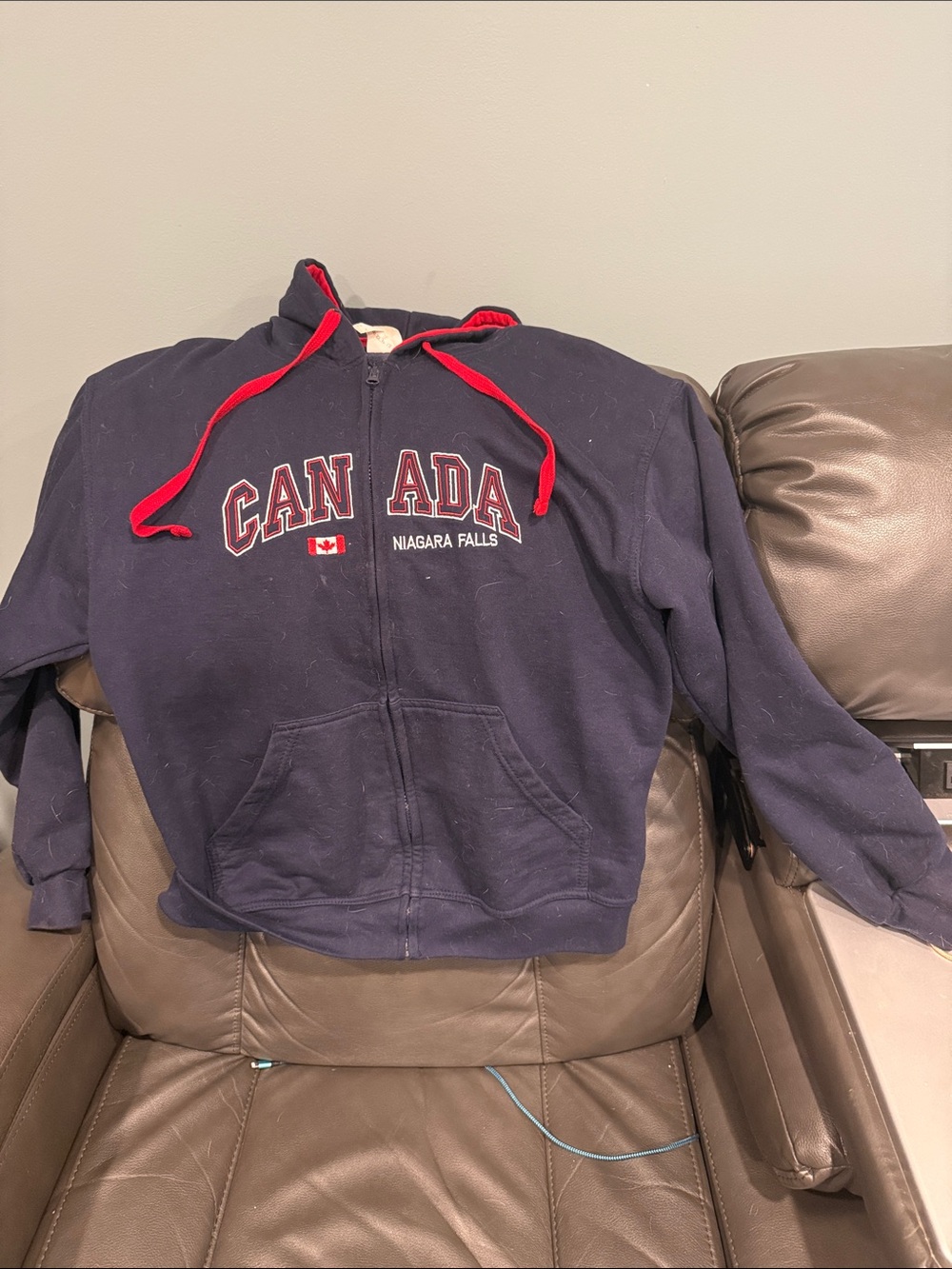 Canada Niagara Falls Navy Hoodie Jacket with Red Accents